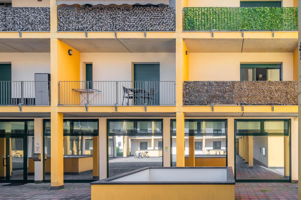Parma Residential Apartment Con Balcone Eksteriør billede